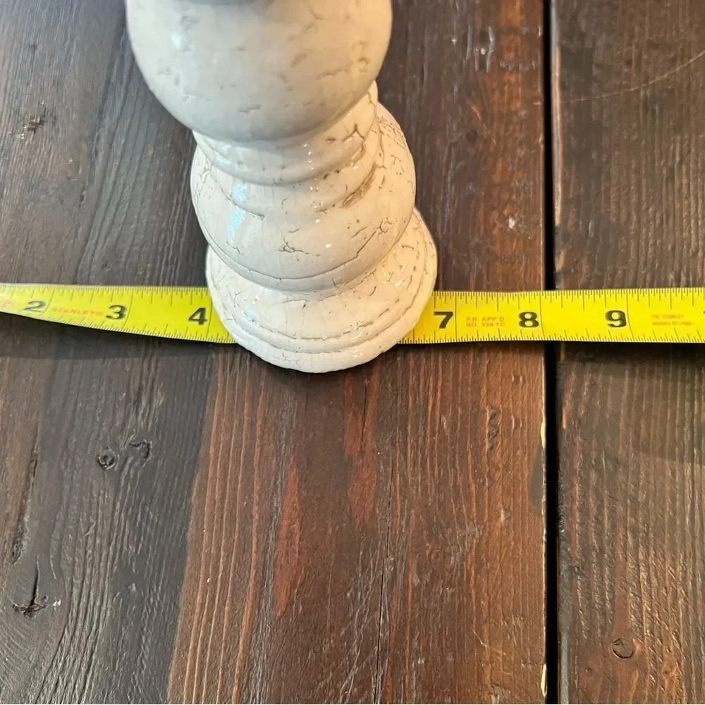 Set of 2 White Pedestals Heavy